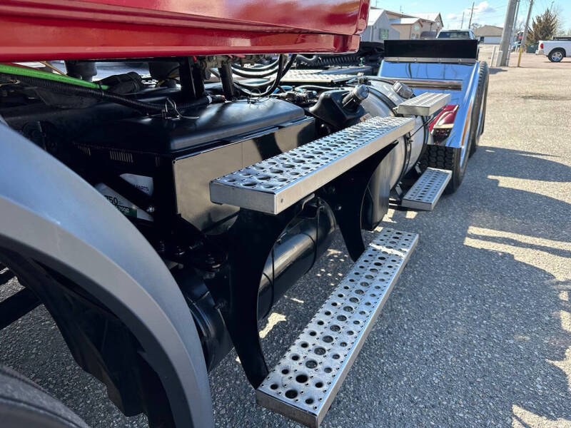 2019 Freightliner Cascadia