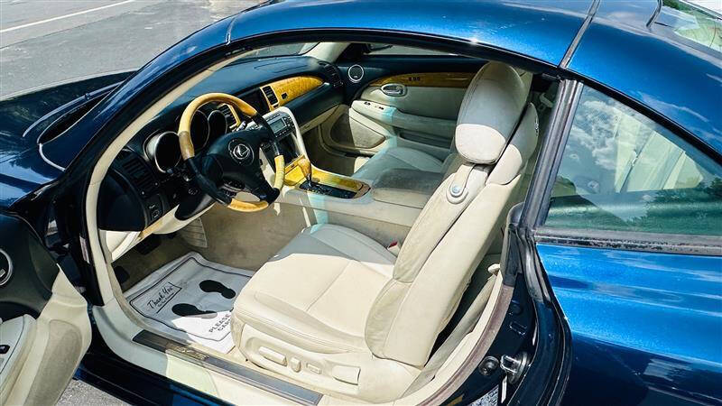 2004 Lexus SC 430