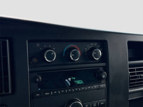 2022 Chevrolet Express 2500