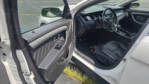 2011 Ford Taurus SEL