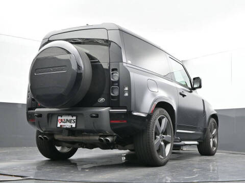 2023 Land Rover Defender 90 V8