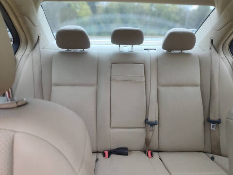 2011 Mercedes-Benz C-Class C 300 Luxury