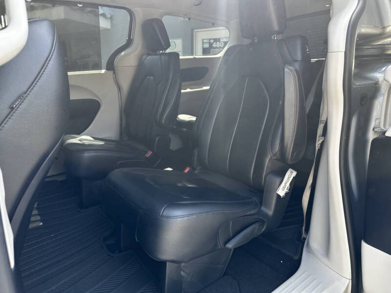 2019 Chrysler Pacifica Touring L