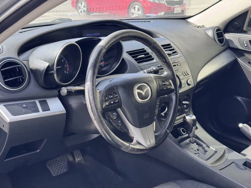 2012 Mazda MAZDA3 i Touring