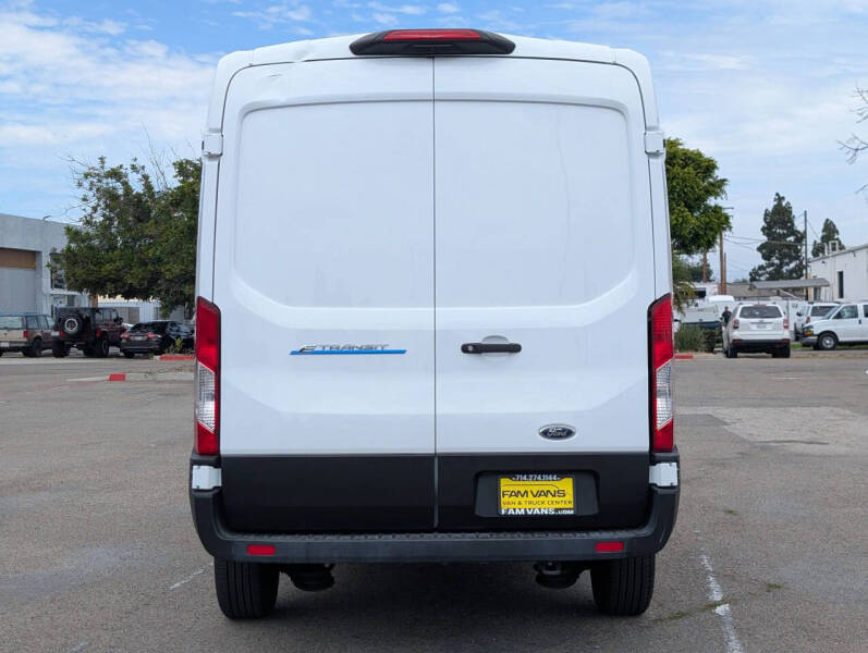 2023 Ford E-Transit