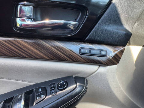 2016 Nissan Maxima Platinum