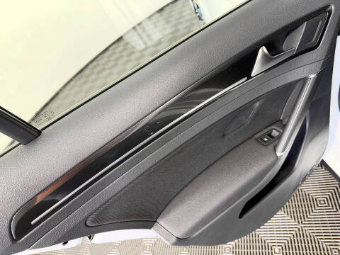 2017 Volkswagen Golf GTI S