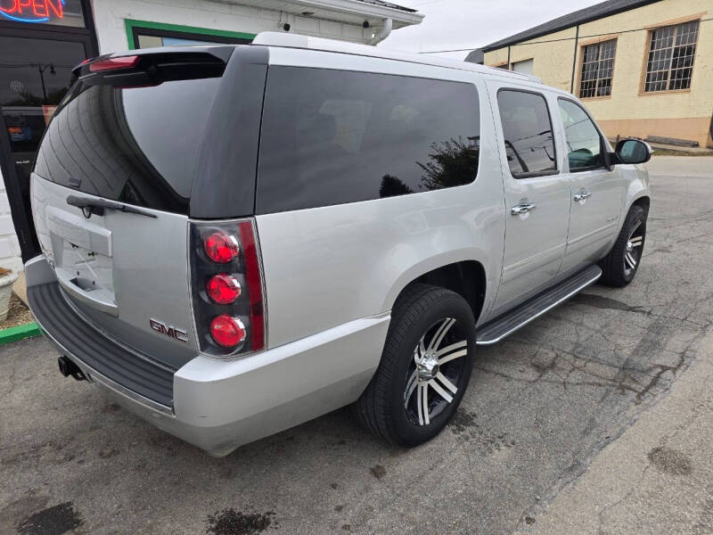 2011 GMC Yukon XL Denali