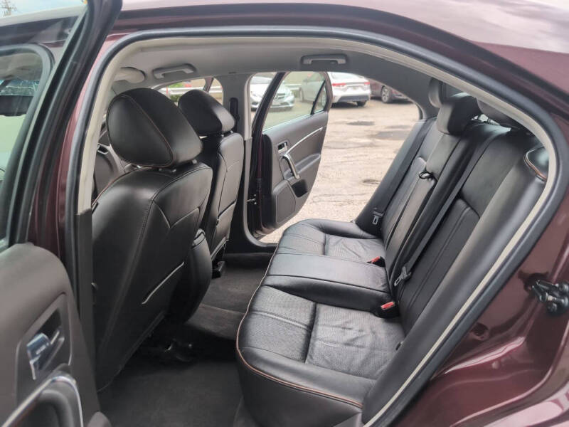 2011 Lincoln MKZ
