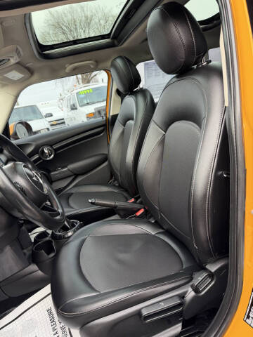 2016 MINI Hardtop 4 Door Cooper