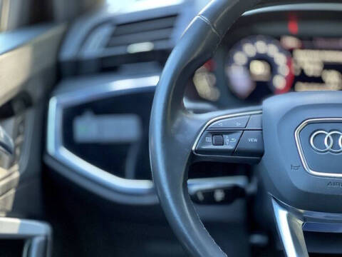 2021 Audi Q3 quattro Premium 40 TFSI