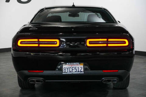 2021 Dodge Challenger SXT