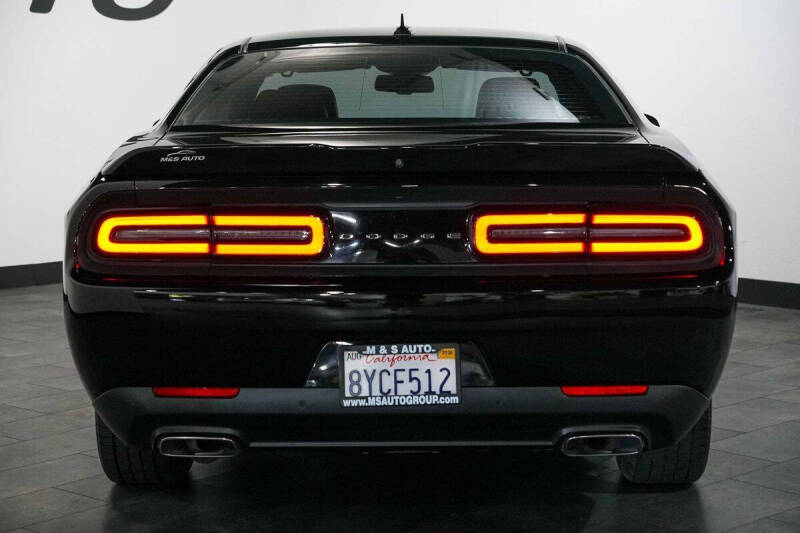 2021 Dodge Challenger SXT