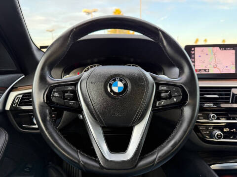 2019 BMW 5 Series 530i