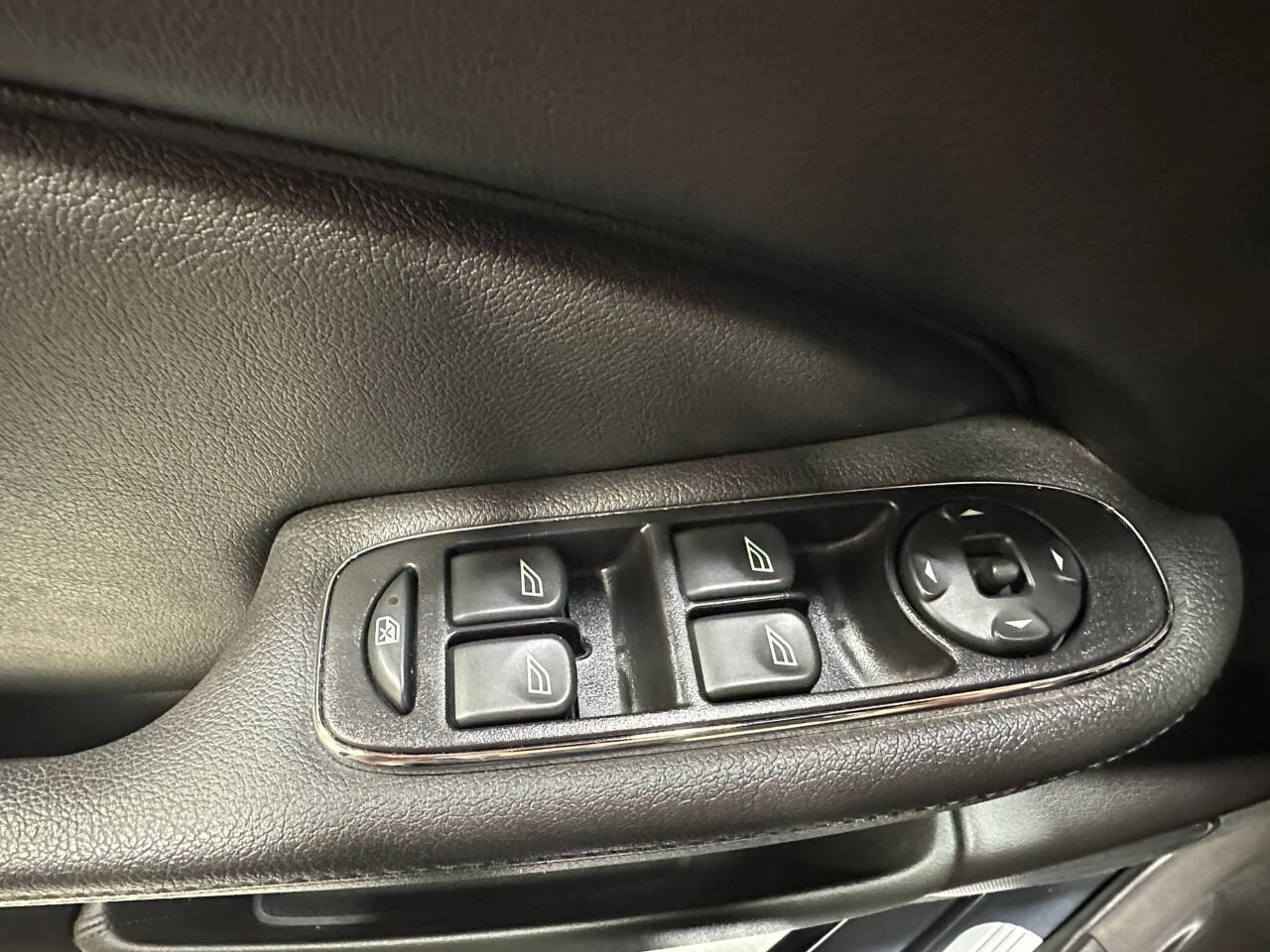 2005 Jaguar XJ-Series 42