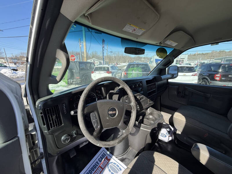 2016 GMC Savana 2500