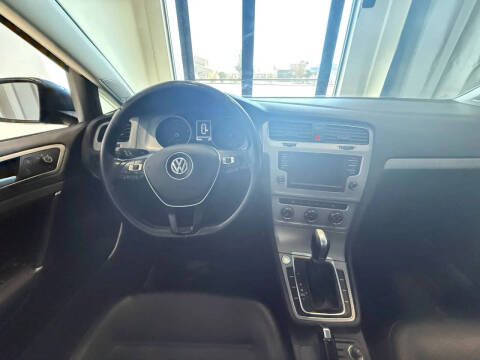 2016 Volkswagen Golf