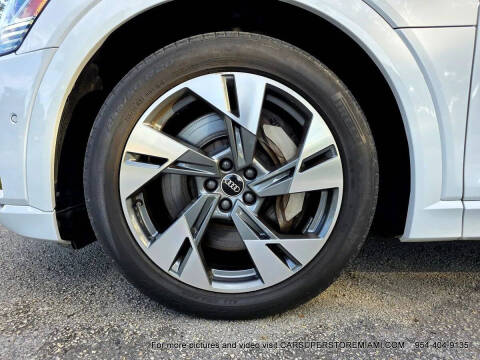 2021 Audi e-tron quattro Premium