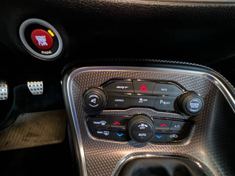 2015 Dodge Challenger SRT Hellcat