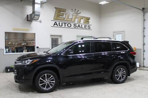 2017 Toyota Highlander for sale at Elite Auto Sales in Ammon ID