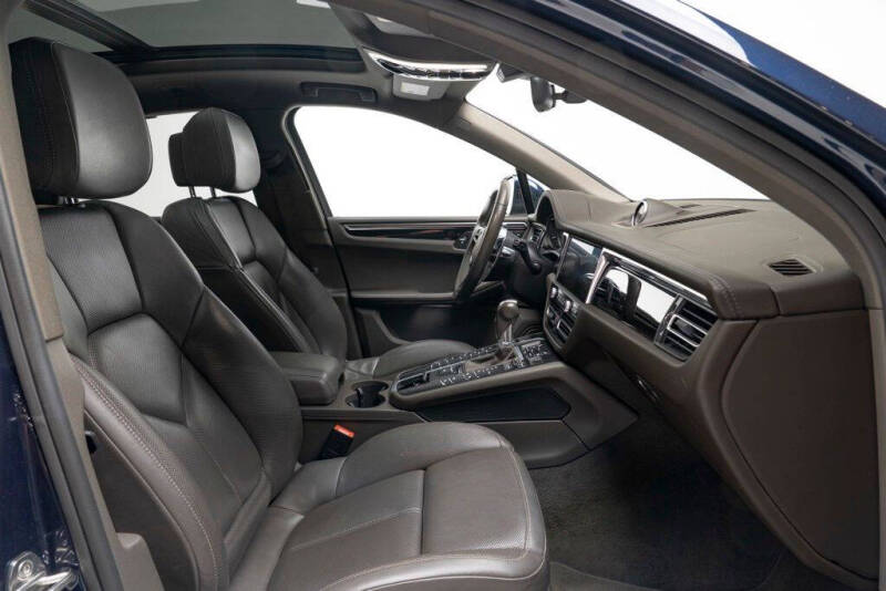 2020 Porsche Macan