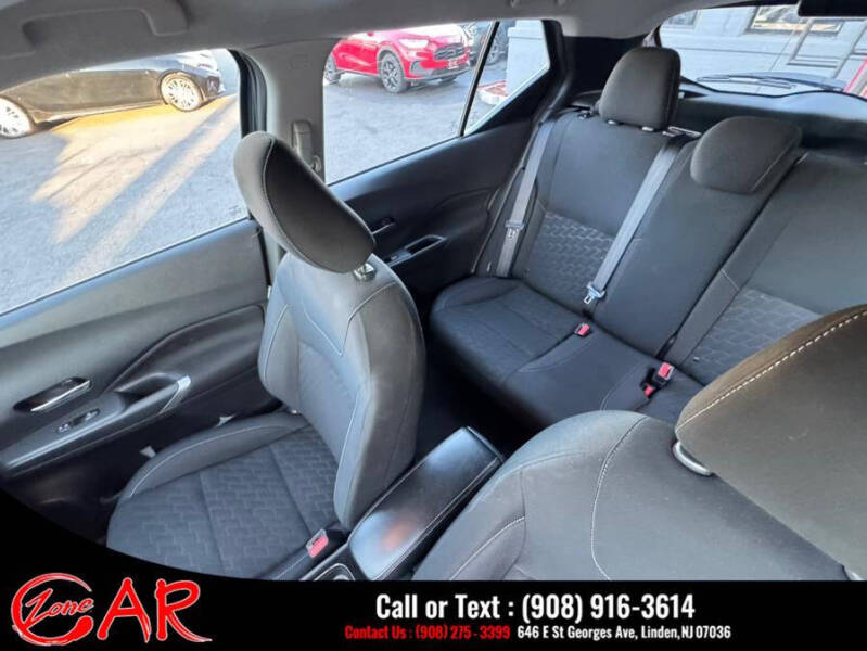 2023 Nissan Kicks SV