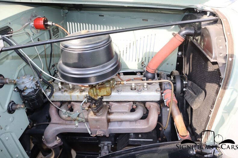 1933 Plymouth Model PC