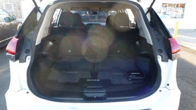 2018 Nissan Rogue SV