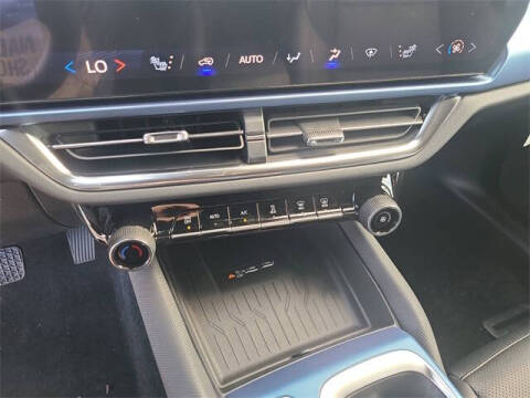 2026 Chevrolet Equinox EV LT 2