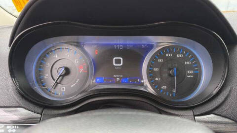 2022 Chrysler 300 Touring L