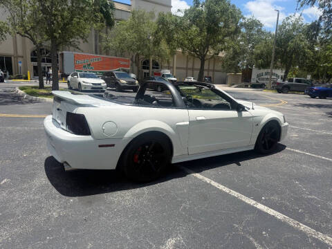 2002 Ford Mustang GT Deluxe