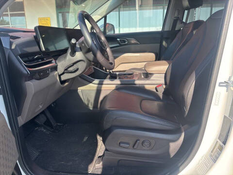 2025 Kia Carnival LXS
