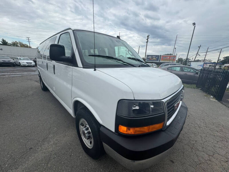 2017 GMC Savana LT 3500