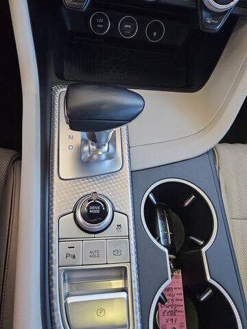 2022 Genesis G70