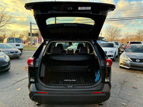 2025 Toyota RAV4 Hybrid XLE