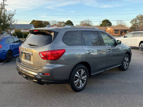 2020 Nissan Pathfinder SV