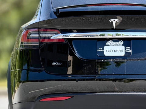 2019 Tesla Model X Standard Range