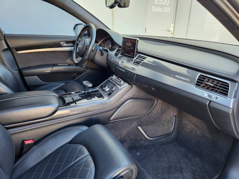 2013 Audi S8 4.0T quattro