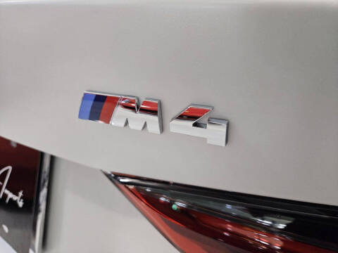 2023 BMW M4
