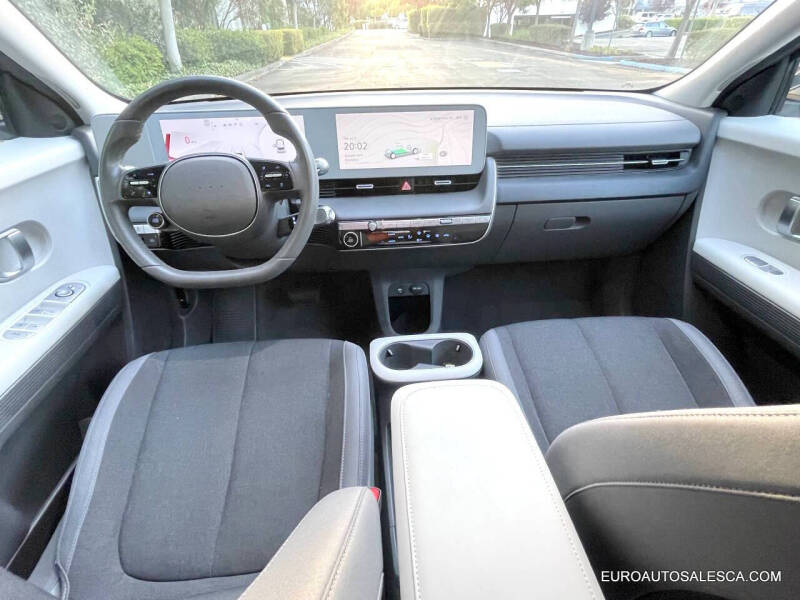 2024 Hyundai Ioniq 5 SE