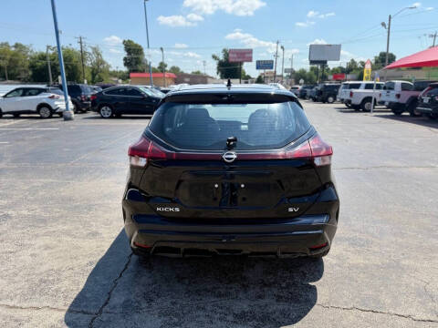 2022 Nissan Kicks SV