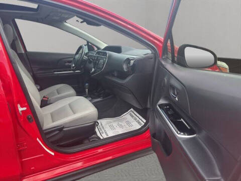 2018 Toyota Prius c Four
