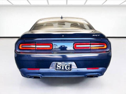 2015 Dodge Challenger SRT 392