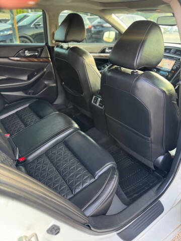 2017 Nissan Maxima