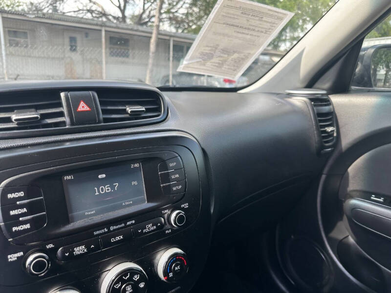 2016 Kia Soul +