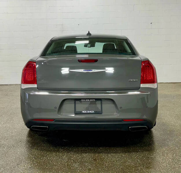 2018 Chrysler 300 Limited