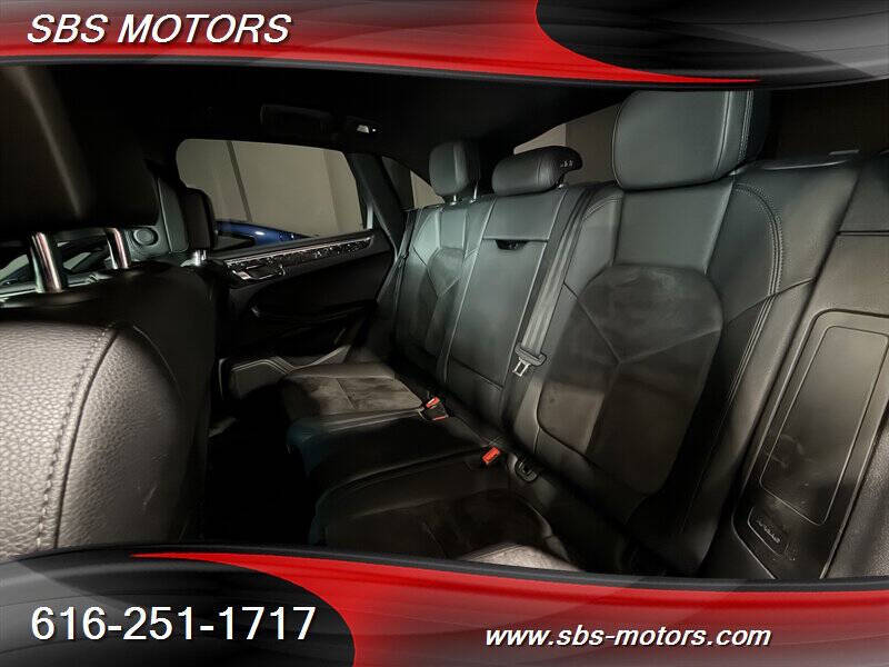 2015 Porsche Macan S