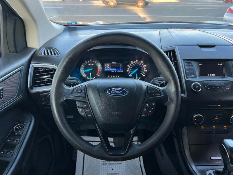 2017 Ford Edge SE