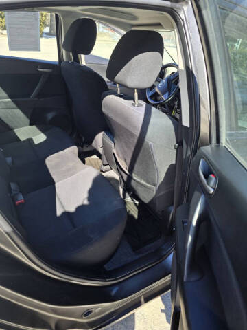 2011 Mazda MAZDA3 i Touring