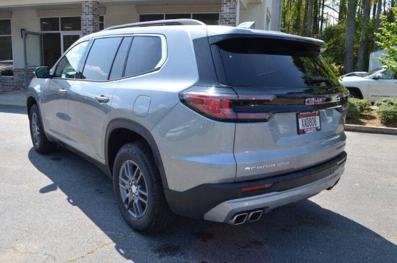 2025 GMC Acadia Elevation